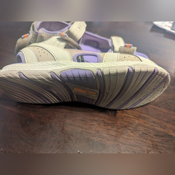 Merrell Women's Trail Sandals with Back Strap.  Size 6.  Purple/Grey/Pink - Picture 4 of 5